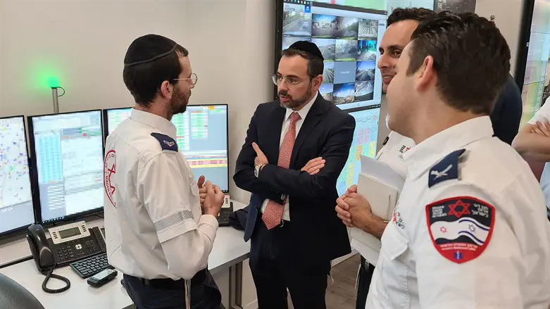 ח"כ בוסו בביקור במד"א