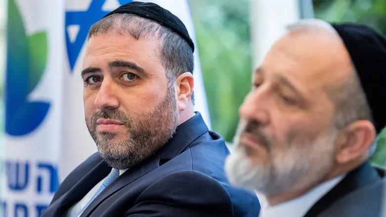 משה ארבל לצידו של דרעי