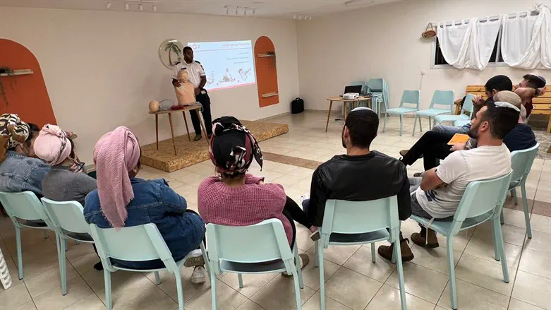 להעביר הלאה את הידע המקצועי