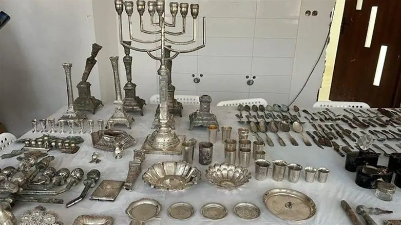 הכלים שהתגלו