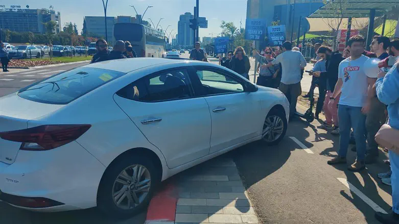 הפגנת 'יש עתיד' בבאר שבע