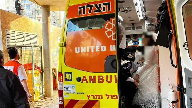 Bride arrives at her wedding in ambulance