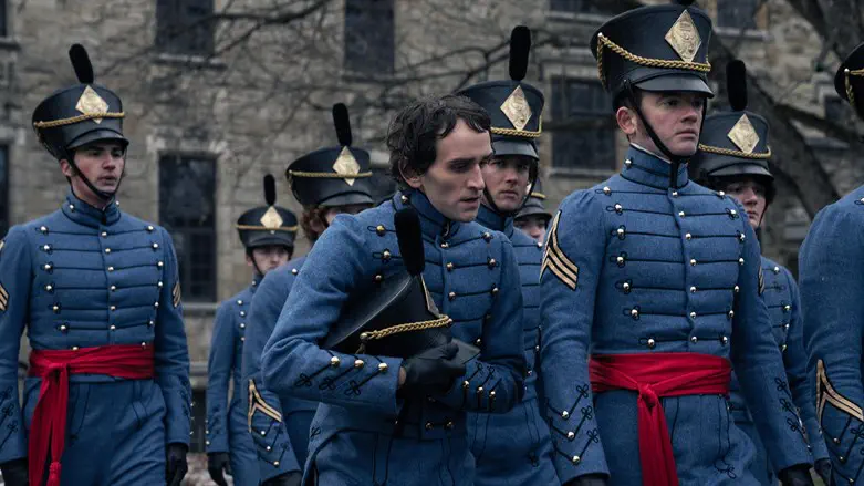 עיניה הכחולות