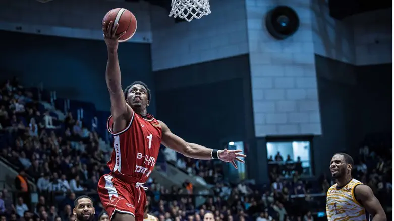 חיפה מטביעה את האלופה הערב