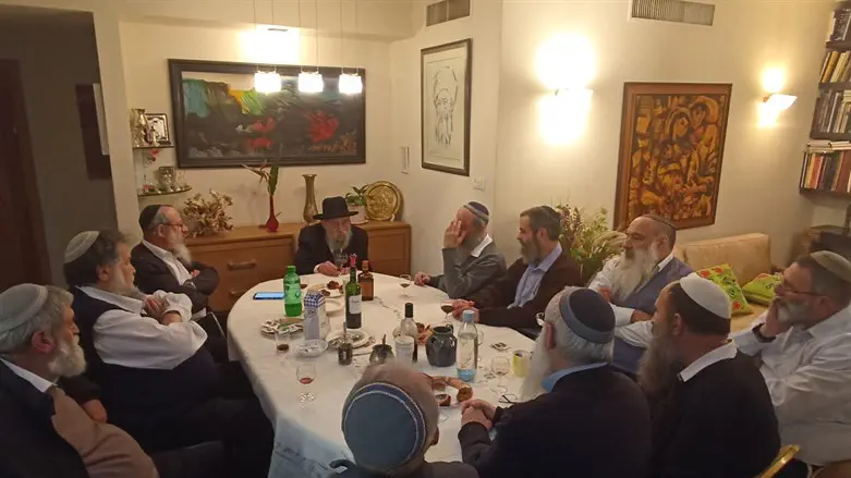 רבני הלכה ברורה בבית הרב פריד