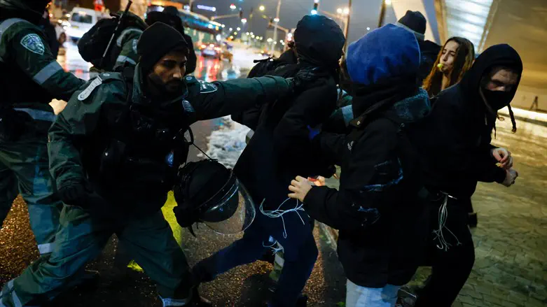 מחאה על מותו של אהוביה סנדק. למצולמים אין קשר לידיעה