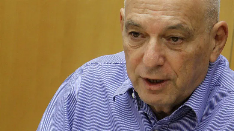 ד"ר אריק כרמון