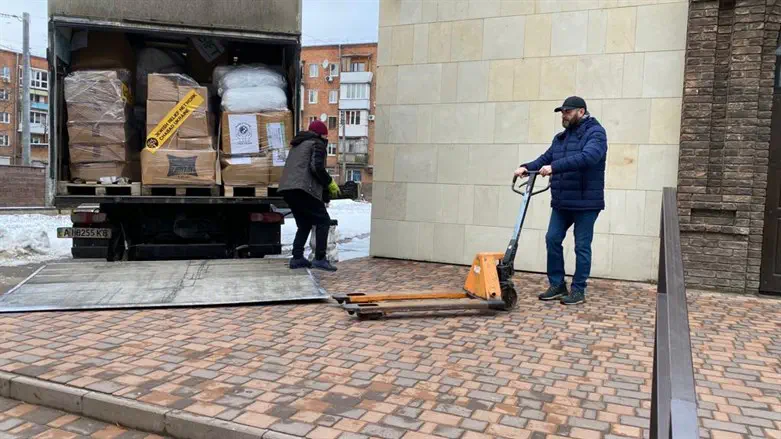 משלוחי החירום מגיעים לקהילות היהודיות באוקראינה