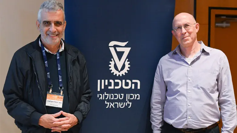 פרופ' קובי רובינשטיין (מימין) ופרופ' ישראל פינקלשטיין