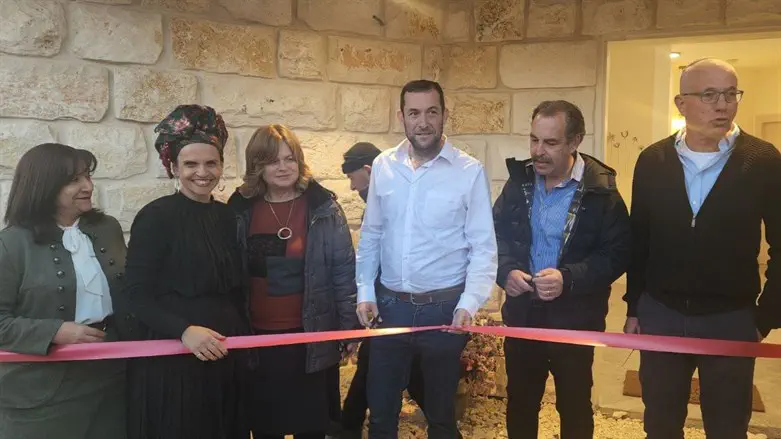 חנוכת המקווה בחוות גלעד