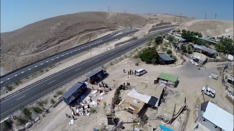 Хан аль-Ахмар