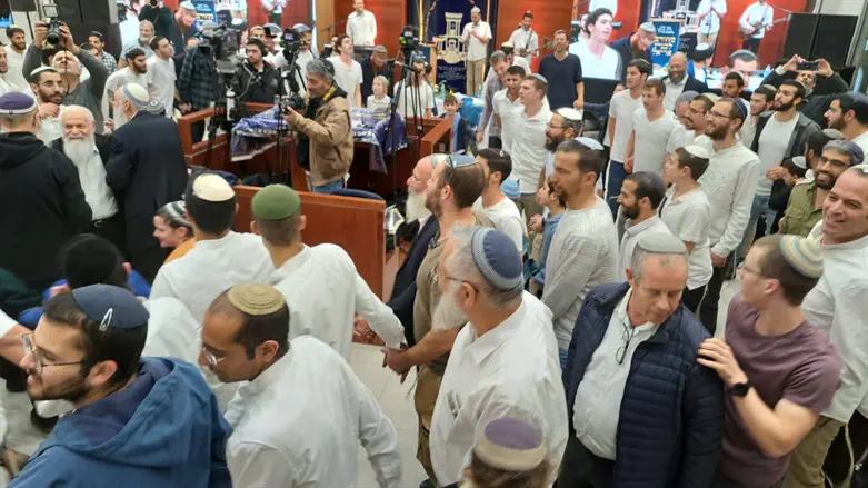 ישיבת נצר מטעי הערב