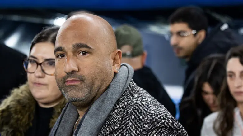 ברק אברמוב. יתרום כרטיסים