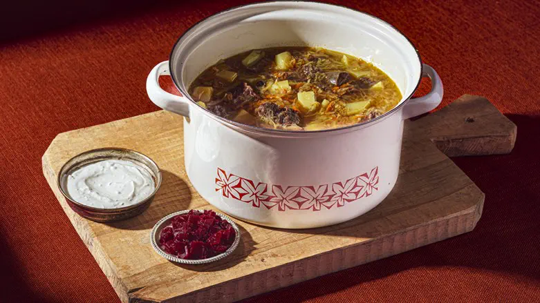 תערוכת מסעדת פועלים