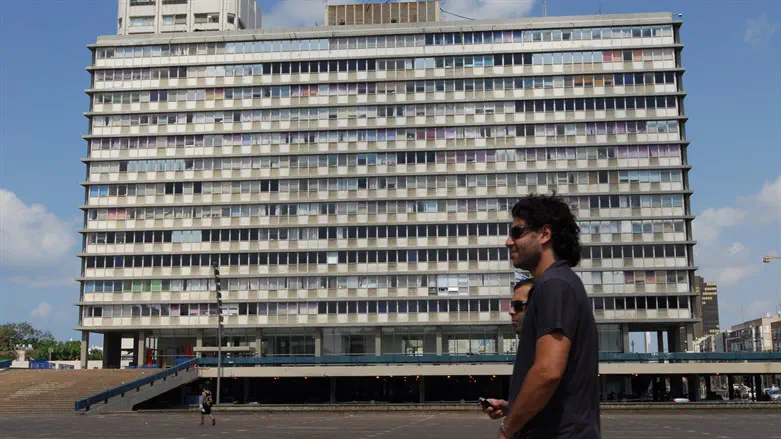 בניין עיריית תל אביב. למצולמים אין קשר לידיעה