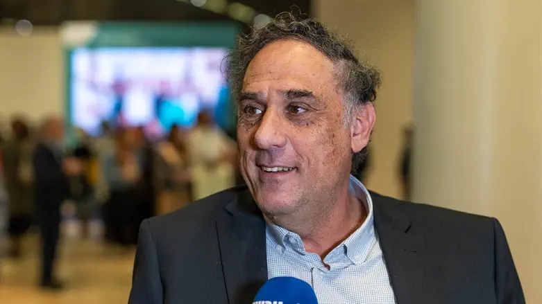 אלחנן גלט