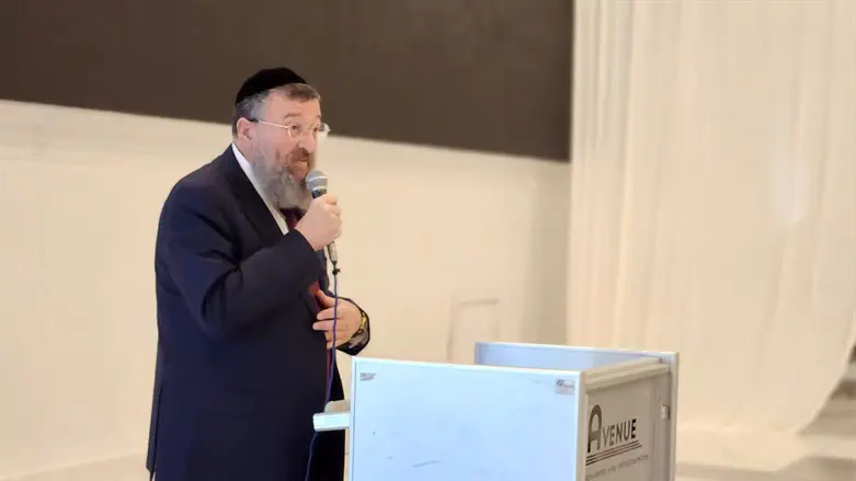 יואב בן צור
