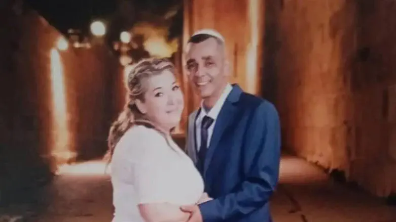 אלי מזרחי ואשתו