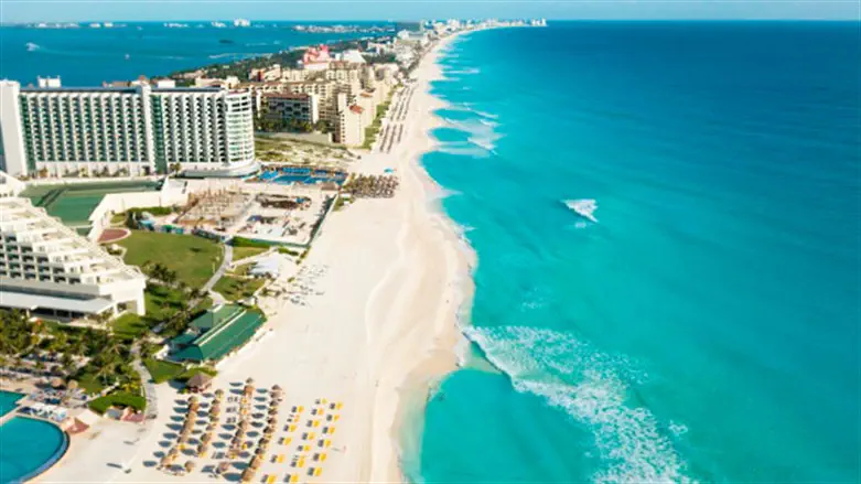 Caribbean Beach (Archive)