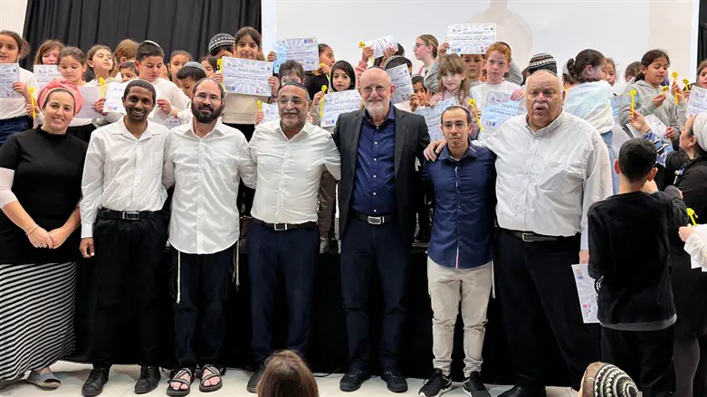 ראשי התלמוד הישראלי עם התלמידים