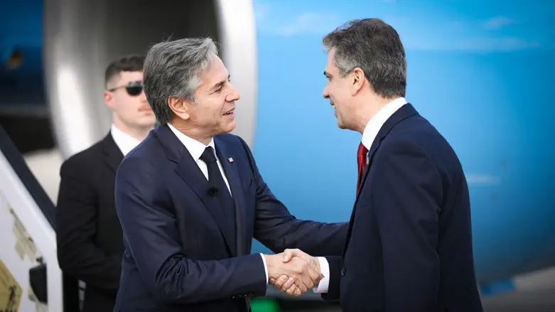 השר כהן ומזכיר המדינה בלינקן