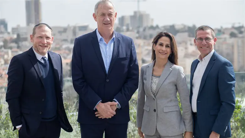 זאב גרשינסקי, ח"כ אורית פרקש-הכהן, בני גנץ והרב יהושע פס  