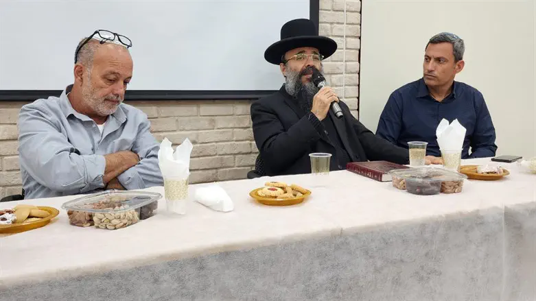 memorial to Ella Abukasis