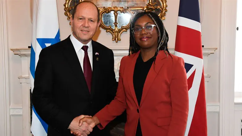 ברקת בלונדון