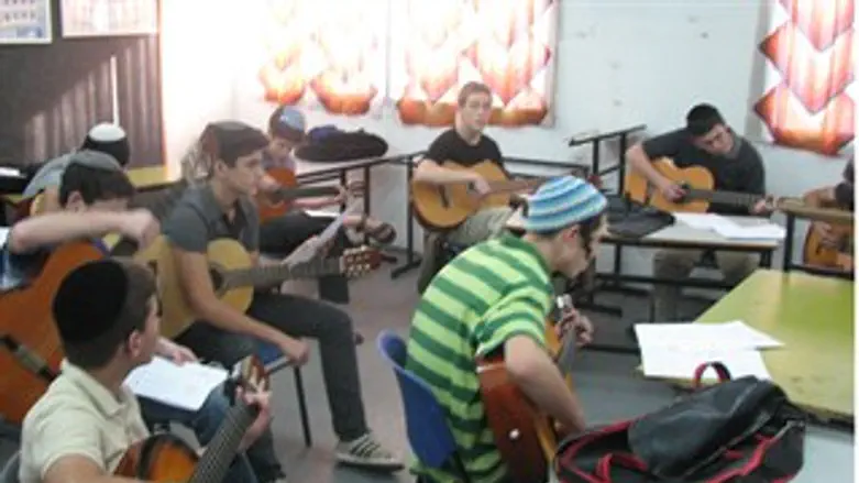 חינוך מיוחד גם תורני