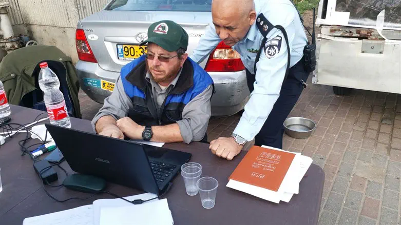 מייק בן יעקב (יושב)