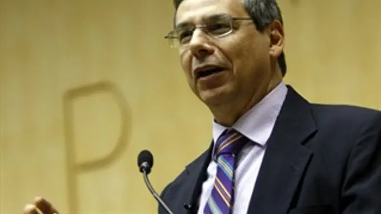 לא נכנע. איילון