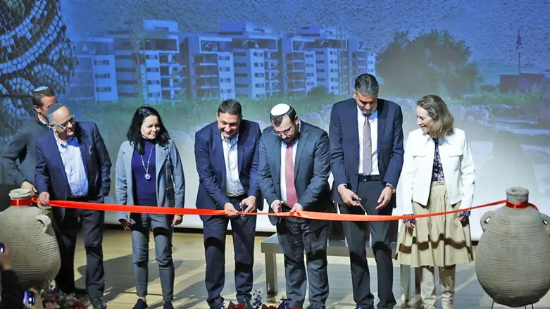 משיקים את הפרוייקט