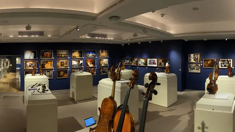 The Violins of Hope exhibition 