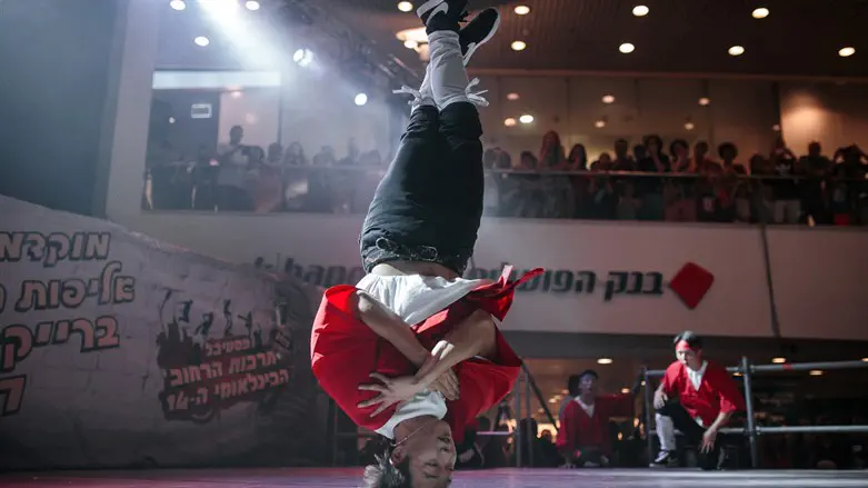 אליפות הברייקדאנס בפעם הקודמת בדיזנגוף סנטר