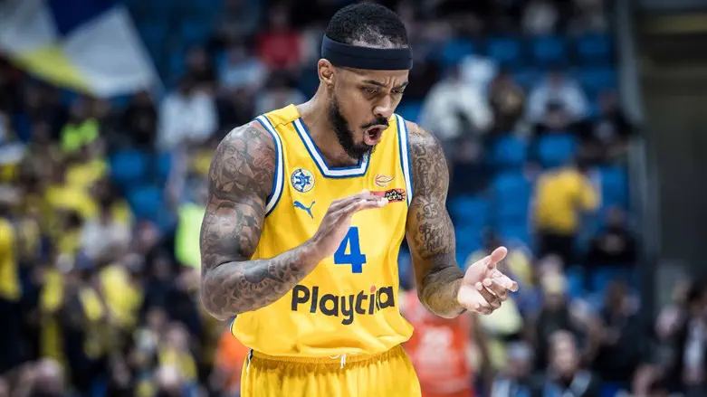 לורנזו בראון. חזר בזמן