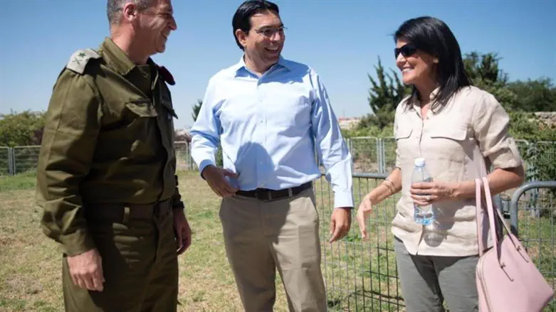 Danny Danon (center) and Nikki Haley