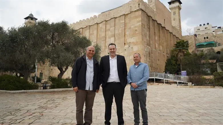 מיקי זוהר בחברון