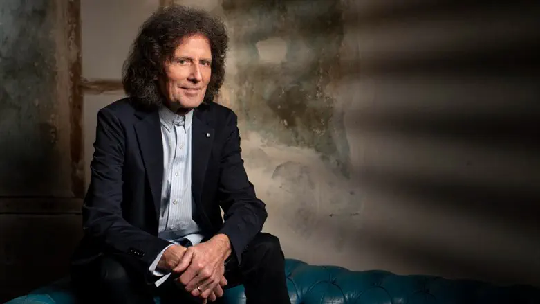 ג'ילברט אוסליבן (Gilbert O Sulivan)