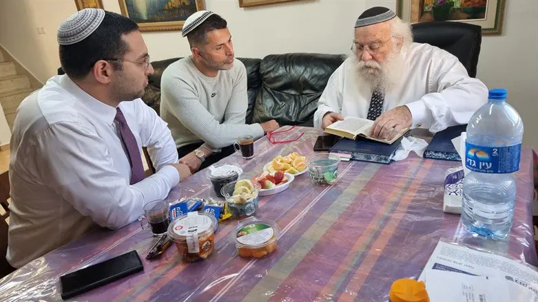 הרב יששכר וסרלאוף, נדב אבקסיס, יצחק וסרלאוף