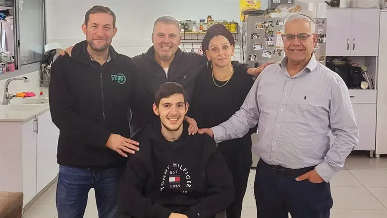 ג'קי לוי יוסי דגן ומשפחת פרץ