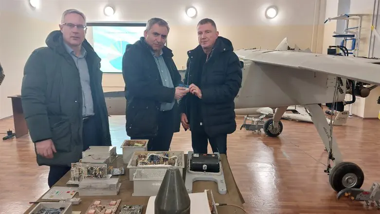 Юлий Эдельштейн и Зеэв Элькин во время визита в Украину