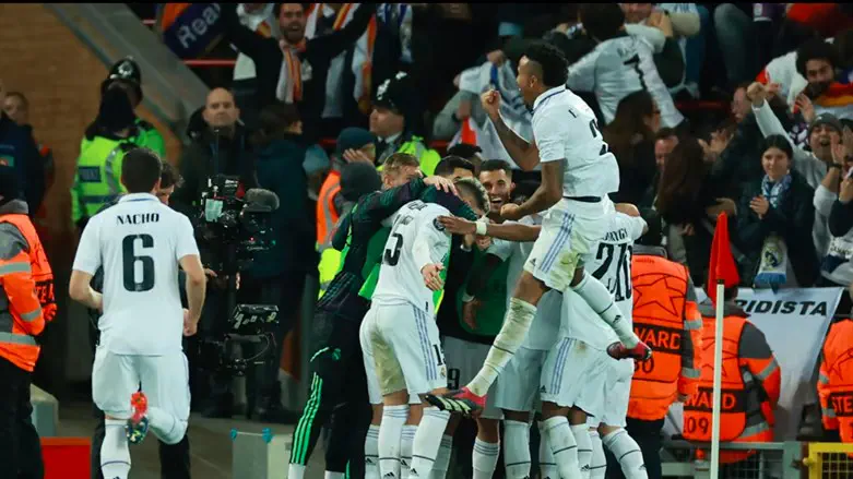 שחקני ריאל חוגגים היסטוריה