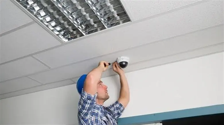 התקנת מצלמת אבטחה