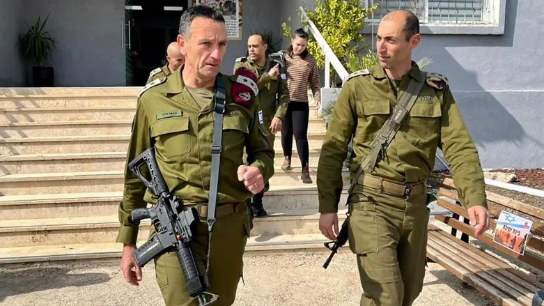 הרמטכ"ל והמח"ט הבוקר