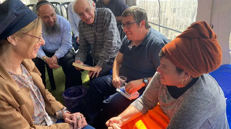 שירה ליבמן בבית משפחת יניב