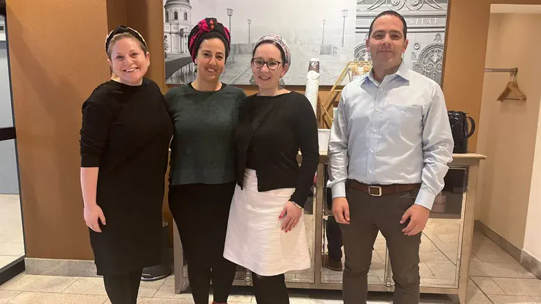 בן פזי עם המורים