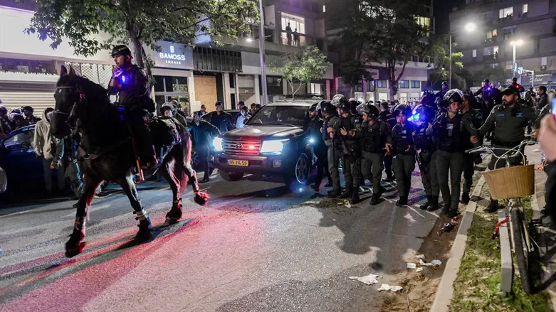 חילוץ שרה נתניהו מהמספרה