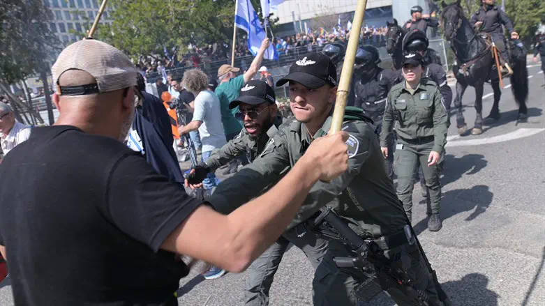 הפגנה בתל אביב נגד רפורמת לוין