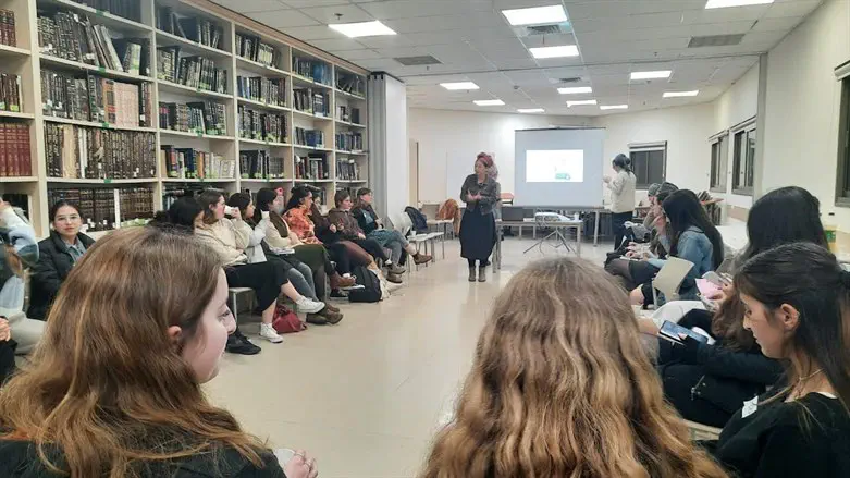 מדרשת תכלית