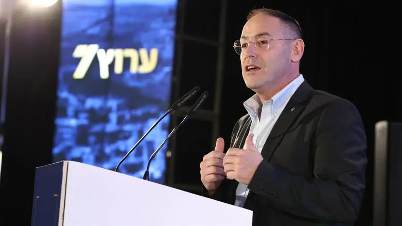 אהרוני נויבואר